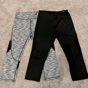 **BUNDLE of 2** cropped leggings